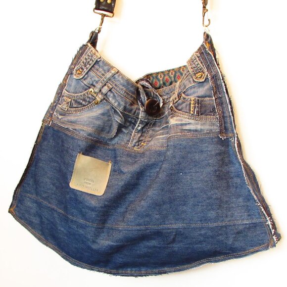 Upcycled jeans oversized bag, over the sholder bag, Made in Canada - Picture 1 of 7
